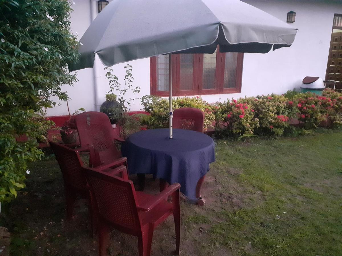 Jumera Villa Mirissa Esterno foto