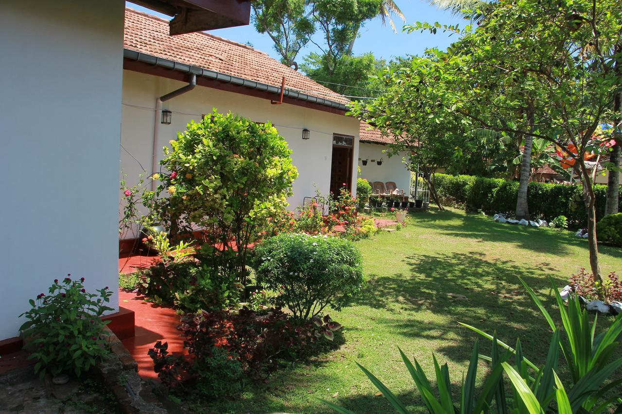 Jumera Villa Mirissa Esterno foto